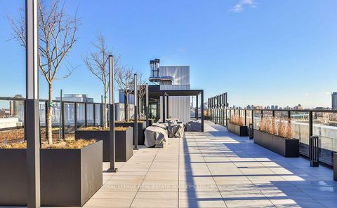 Photo 29 at 302 - 2720 Dundas Street W, Junction Area, Toronto