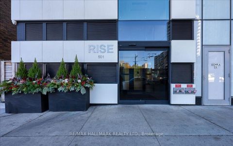 Photo 15 at 1811 - 501 St Clair Avenue W, Casa Loma, Toronto