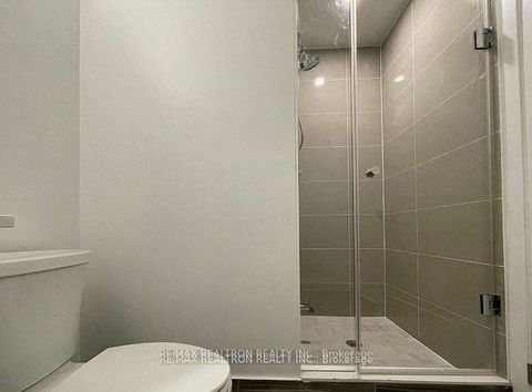 Photo 6 at 804 - 95 Oneida Crescent, Langstaff, Richmond Hill