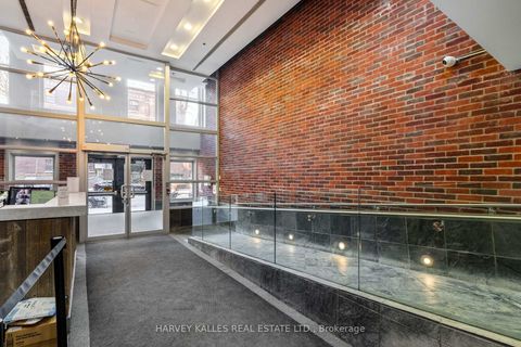 Photo 3 at 618 - 11 St Joseph Street, Bay Street Corridor, Toronto