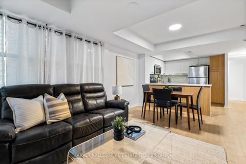 Photo 6 at 618 - 11 St Joseph Street, Bay Street Corridor, Toronto