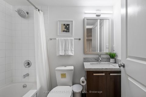 Photo 24 at 618 - 11 St Joseph Street, Bay Street Corridor, Toronto