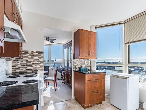 Photo 11 at 801 - 3605 Kariya Drive, City Centre, Mississauga