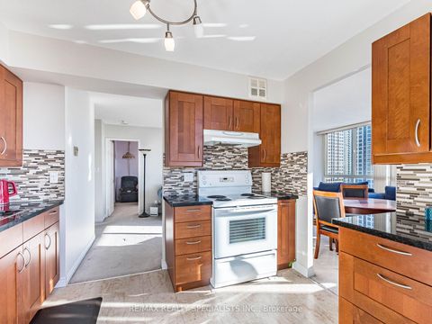 Photo 12 at 801 - 3605 Kariya Drive, City Centre, Mississauga