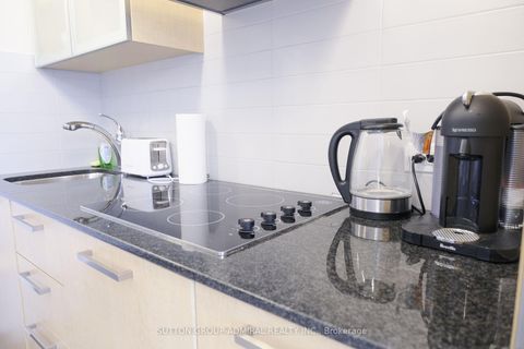 Photo 5 at 4908 - 12 York Street, Waterfront Communities C1, Toronto