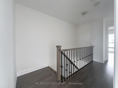 Photo 11 at 142 Moneypenny Place, Beverley Glen, Vaughan