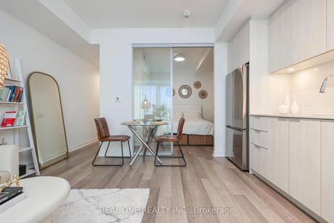 Photo 16 at 3401 - 357 King Street W, Waterfront Communities C1, Toronto