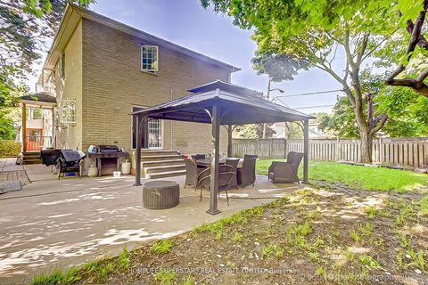 Photo 14 at 47 Harlow Crescent, Beaumonde Heights, Toronto