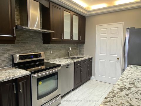 Photo 1 at Ph3 - 280 Simcoe Street, Chinatown, Toronto