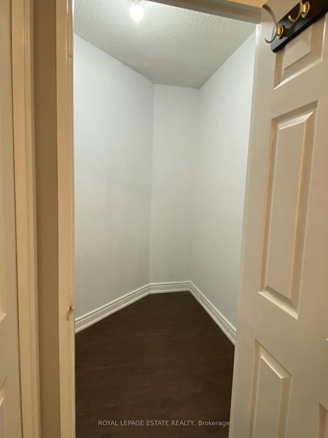 Photo 5 at Ph3 - 280 Simcoe Street, Chinatown, Toronto