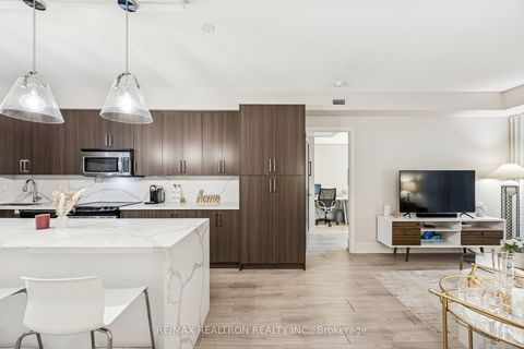 Photo 7 at 1504 - 25 Broadway Avenue, Mount Pleasant West, Toronto