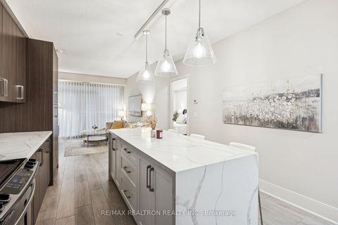 Photo 14 at 1504 - 25 Broadway Avenue, Mount Pleasant West, Toronto