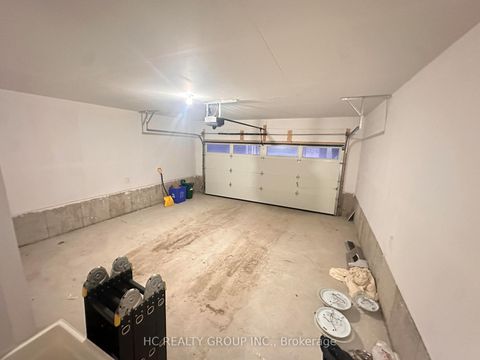 Photo 11 at 34 Millman Lane, Rural Richmond Hill, Richmond Hill