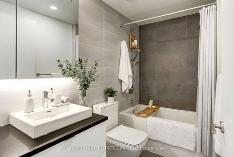 Photo 3 at 811 - 21 Lawren Harris Square, Moss Park, Toronto