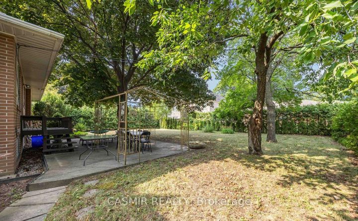 Photo 11 at 31 Orlon Crescent, South Richvale, Richmond Hill