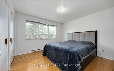 Photo 7 at 31 Orlon Crescent, South Richvale, Richmond Hill