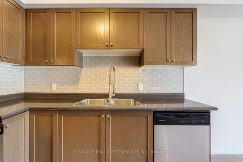 Photo 7 at 71 Tabaret Crescent, Windfields, Oshawa