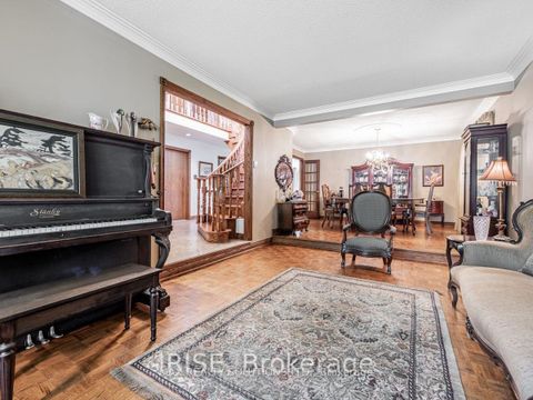 Photo 4 at 13 Roosevelt Drive, South Richvale, Richmond Hill