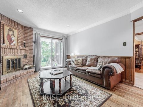 Photo 8 at 13 Roosevelt Drive, South Richvale, Richmond Hill