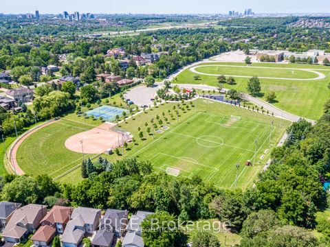 Photo 21 at 13 Roosevelt Drive, South Richvale, Richmond Hill