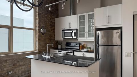 Photo 6 at 401 - 736 Dundas Street E, Regent Park, Toronto