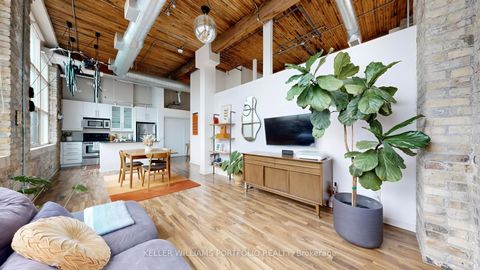 Photo 12 at 401 - 736 Dundas Street E, Regent Park, Toronto