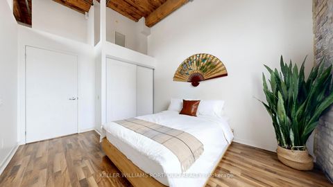 Photo 18 at 401 - 736 Dundas Street E, Regent Park, Toronto