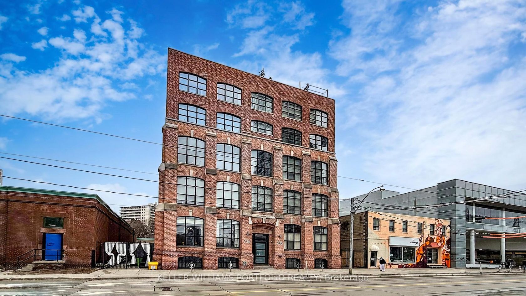 401 - 736 Dundas Street E, Regent Park, Toronto 