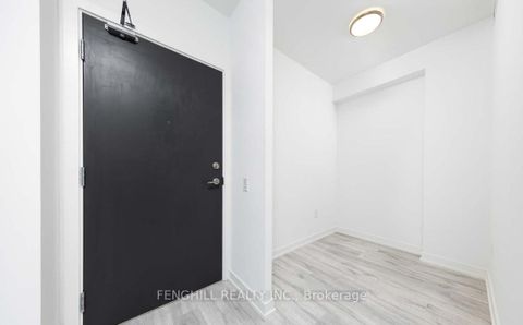 Photo 6 at 517 - 8 Olympic Garden Drive, Newtonbrook East, Toronto