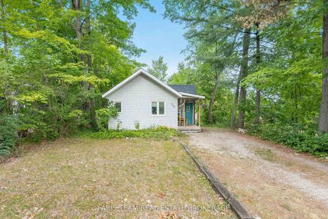 Photo 4 at 728 Hastings Avenue, Alcona, Innisfil