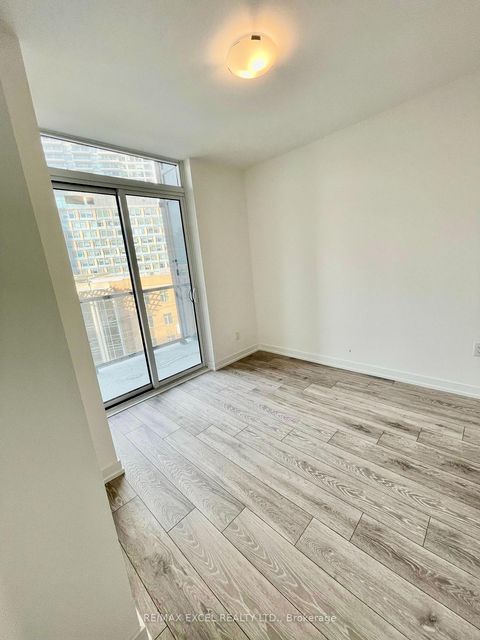 Photo 7 at 406 - 159 Wellesley Street E, South St. James Town, Toronto