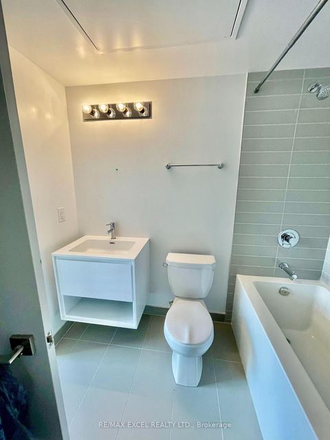 Photo 9 at 406 - 159 Wellesley Street E, South St. James Town, Toronto