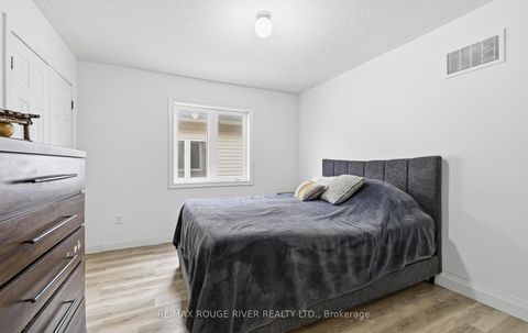 Photo 26 at 15 Woolacott Lane, Bowmanville, Clarington