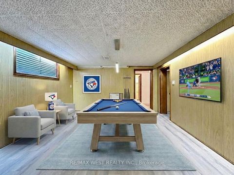 Photo 36 at 4 Kitson Drive, Cliffcrest, Toronto