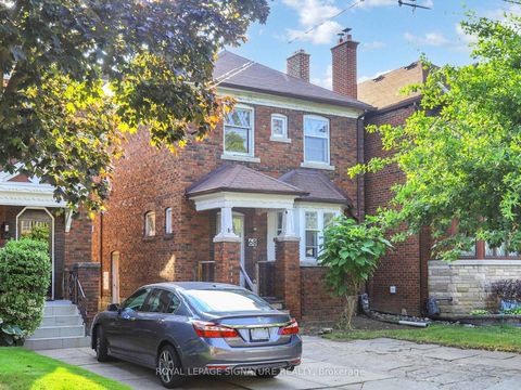 Photo 2 at 68 Castlewood Road, Lawrence Park South, Toronto