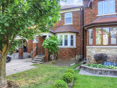 Photo 3 at 68 Castlewood Road, Lawrence Park South, Toronto