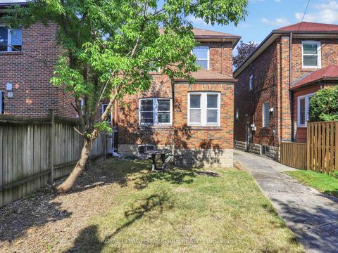 Photo 27 at 68 Castlewood Road, Lawrence Park South, Toronto