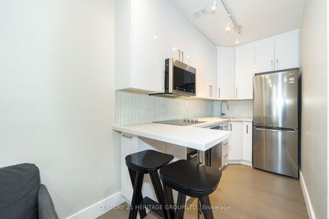 Photo 7 at 107 - 78 Warren Road, Casa Loma, Toronto