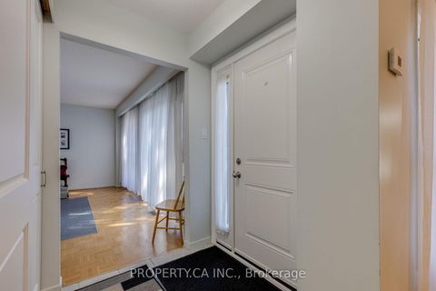 Photo 2 at 404 Milner Avenue S, Malvern, Toronto