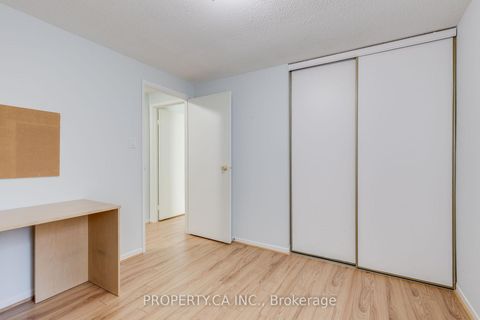 Photo 14 at 404 Milner Avenue S, Malvern, Toronto