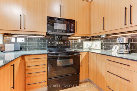 Photo 8 at 318 - 543 Timothy Street, Central Newmarket, Newmarket