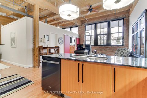 Photo 10 at 318 - 543 Timothy Street, Central Newmarket, Newmarket