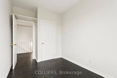 Photo 9 at 990 Kingston Road, Danforth, Toronto