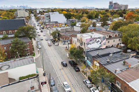 Photo 15 at 990 Kingston Road, Danforth, Toronto