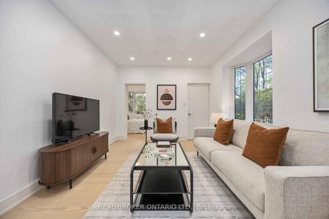 Photo 6 at 152 Pickering Street, Danforth, Toronto