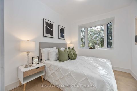 Photo 8 at 152 Pickering Street, Danforth, Toronto