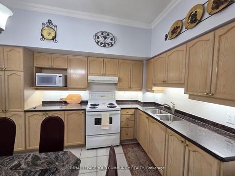 Photo 9 at 508 - 2504 Rutherford Road, Concord, Vaughan