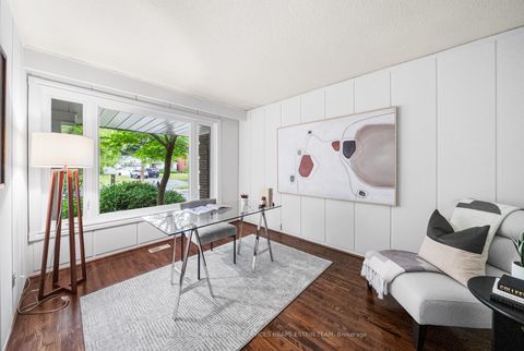 Photo 14 at 68 Montressor Drive, Windfields, Toronto