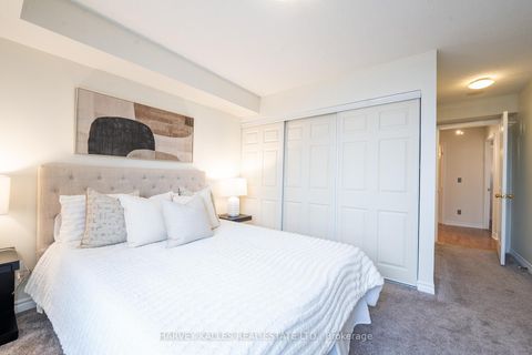 Photo 11 at 1202 - 18 Kenaston Gardens, Bayview Village, Toronto