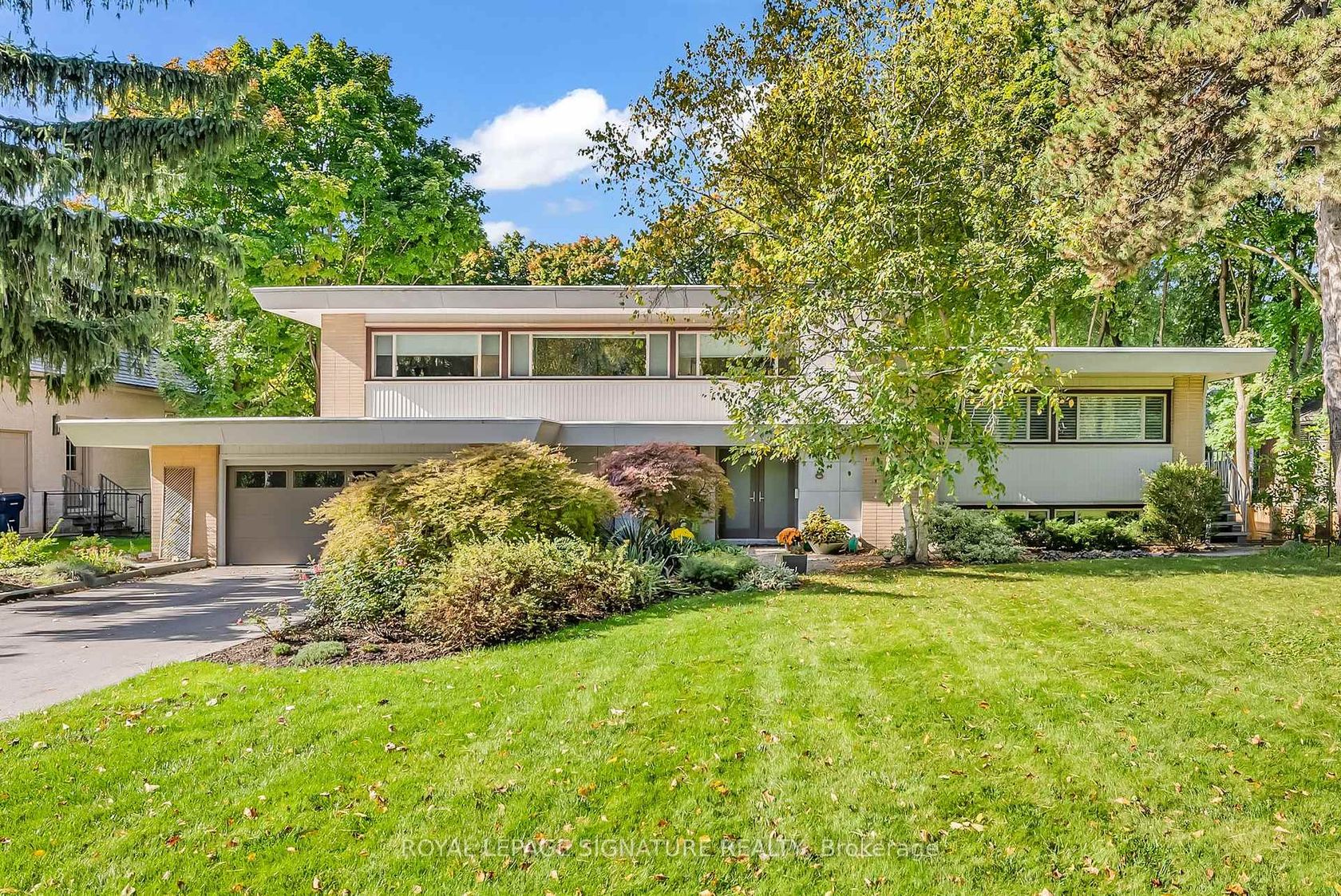 8 Silverdale Crescent, Donalda, Toronto photo 1